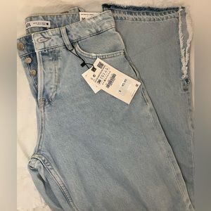 Women’s Zara Mid- Rise Ankle Length Jeans NWT Size 4